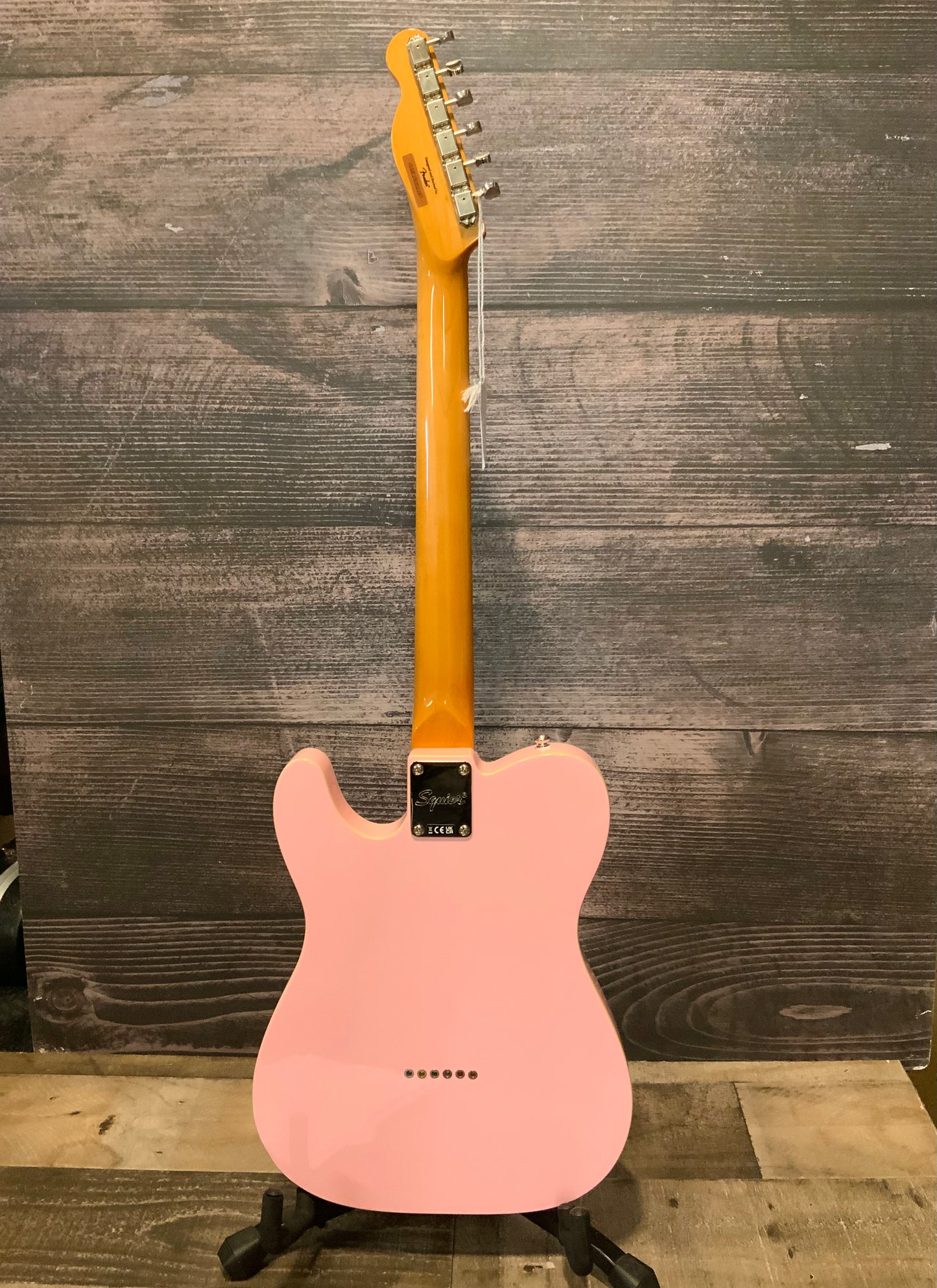 Squier Classic Vibe 60s Custom Esquire Telecaster - Shell Pink (used, near mint factory 2nd)