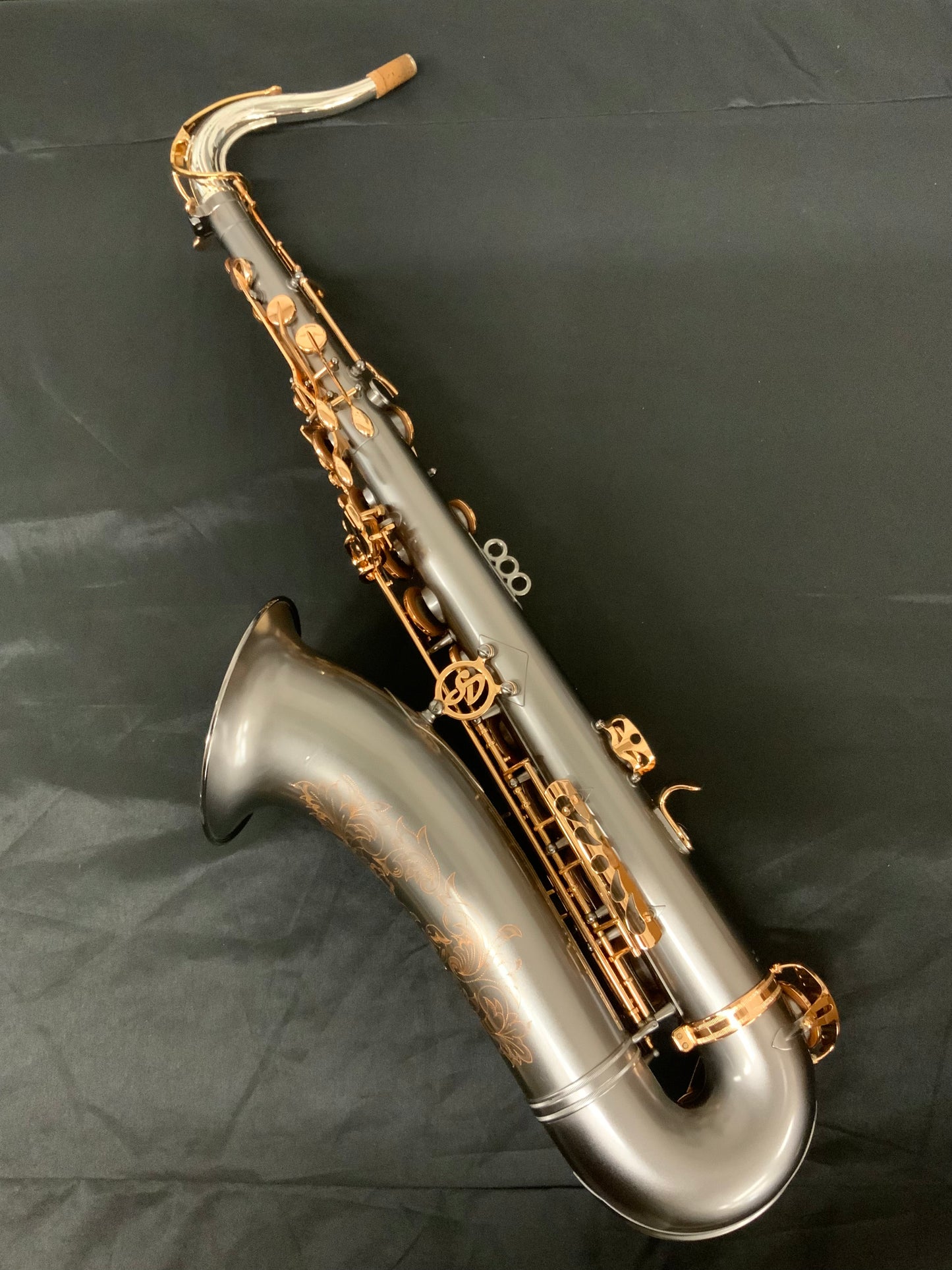 Dakota SDT-XR-52 Custom Tenor Saxophone Matte Black/Rose Gold