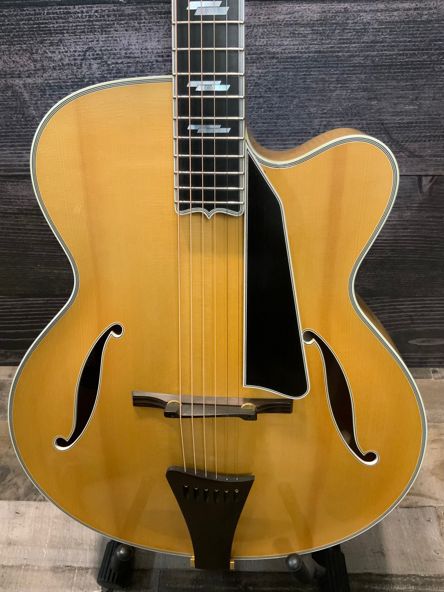 Collings AT-17 Archtop Guitar (used, excellent condition, 1992)