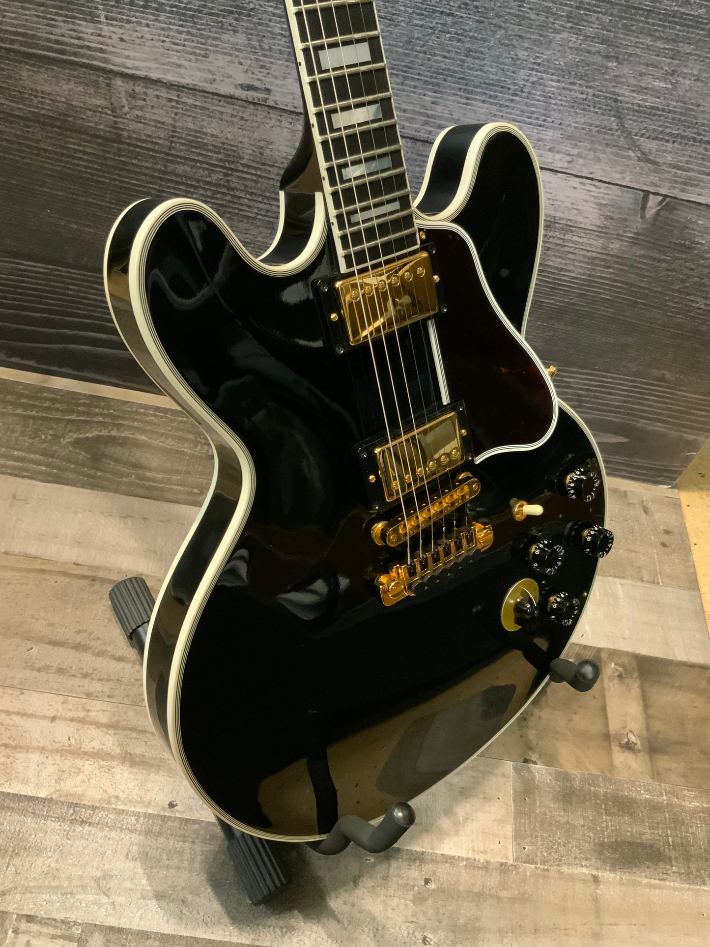 Gibson B.B. King Signature Lucille Electric Guitar (used, very good condition)