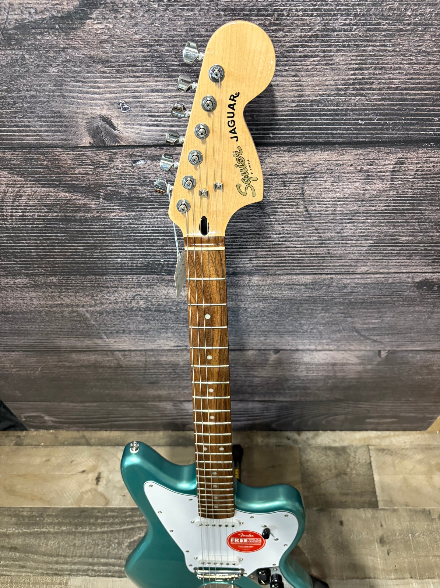 Squier Affinity Series Jaguar - Mystic Seafoam (near mint factory 2nd)