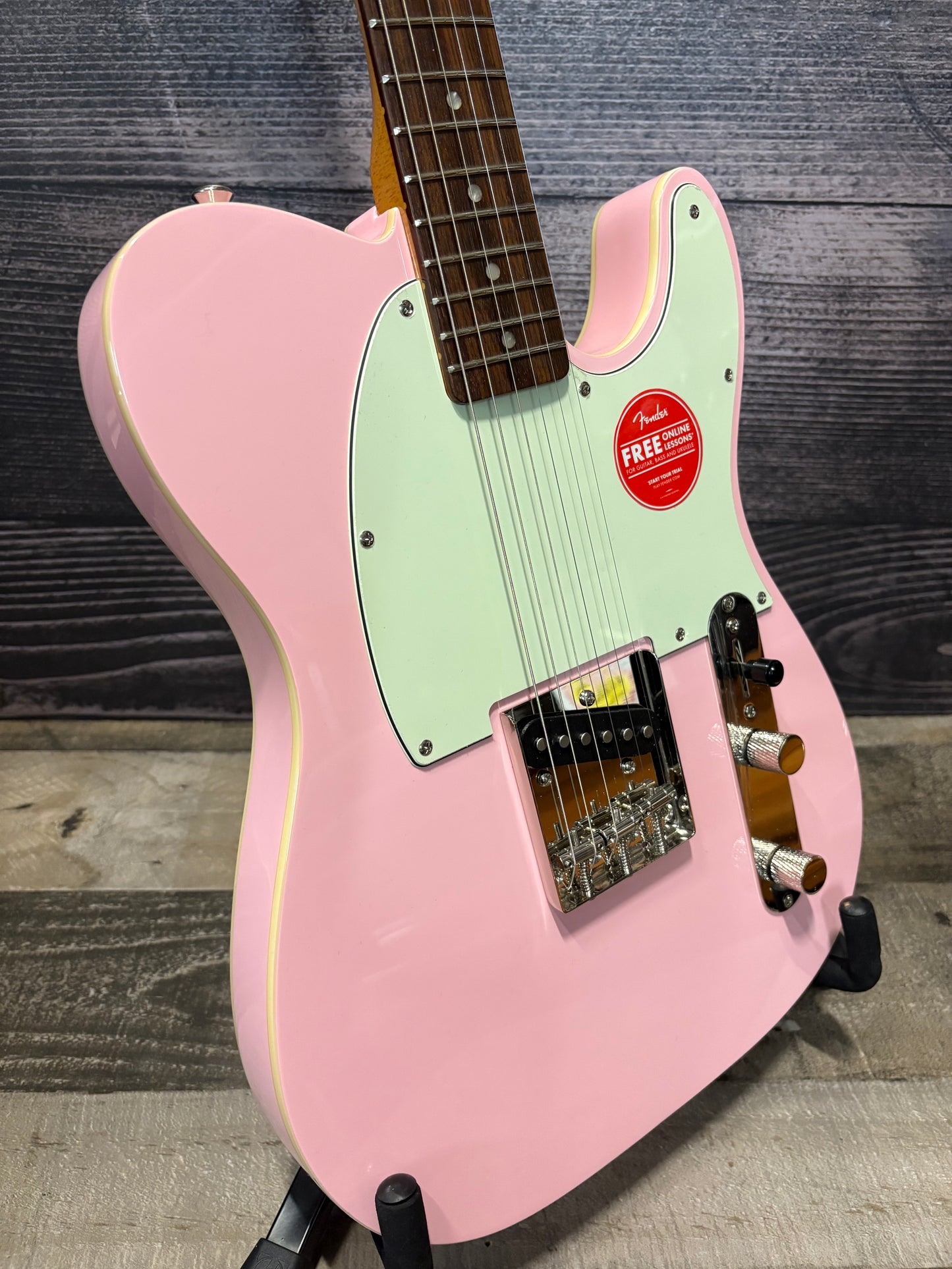 Squier Classic Vibe 60s Custom Esquire Telecaster - Shell Pink (used, near mint factory 2nd)