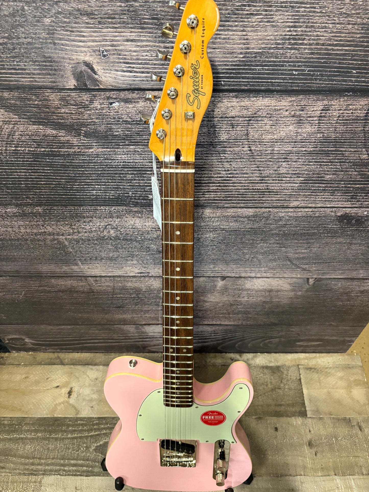 Squier Classic Vibe 60s Custom Esquire Telecaster - Shell Pink (used, near mint factory 2nd)