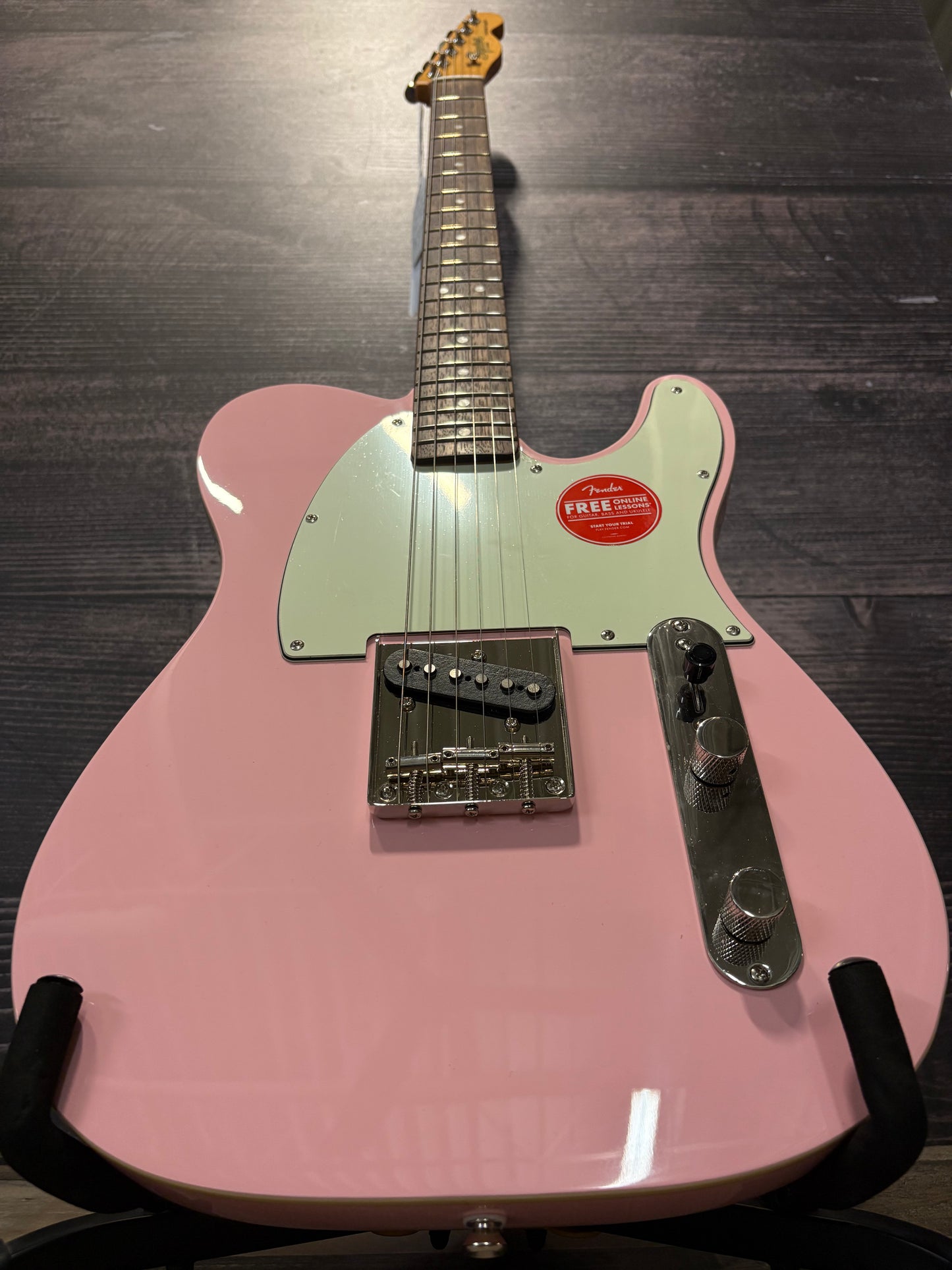 Squier Classic Vibe 60s Custom Esquire Telecaster - Shell Pink (used, near mint factory 2nd)
