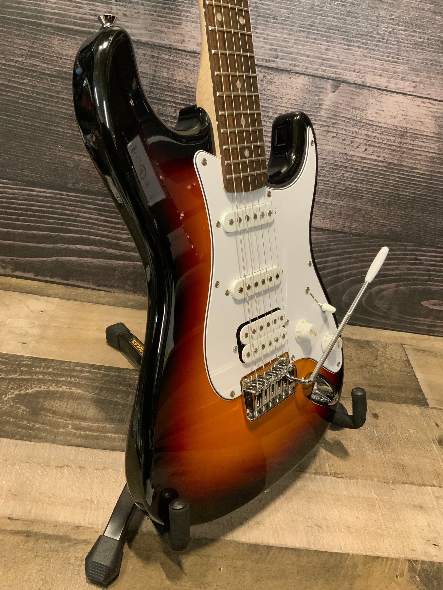 Squier Affinity Series Stratocaster Junior HSS - Sunburst (used, near mint factory 2nd)