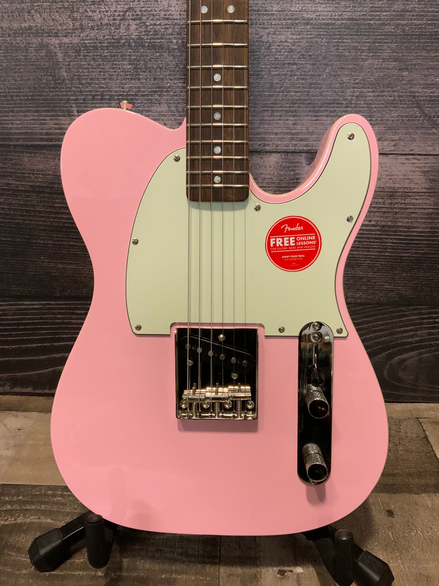 Squier Classic Vibe 60s Custom Esquire Telecaster - Shell Pink (used, near mint factory 2nd)