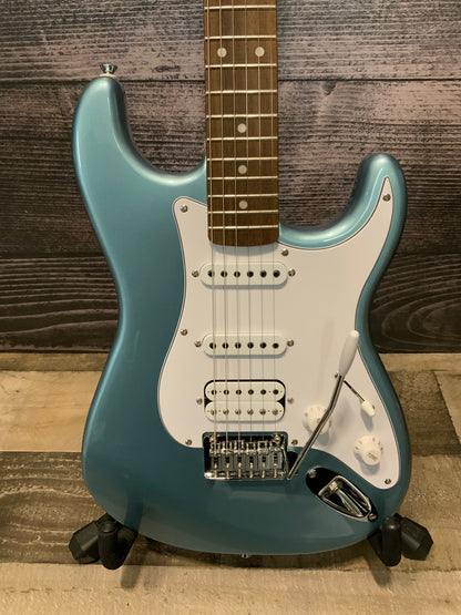 Squier Affinity Series Stratocaster Junior HSS - Ice Blue Metallic