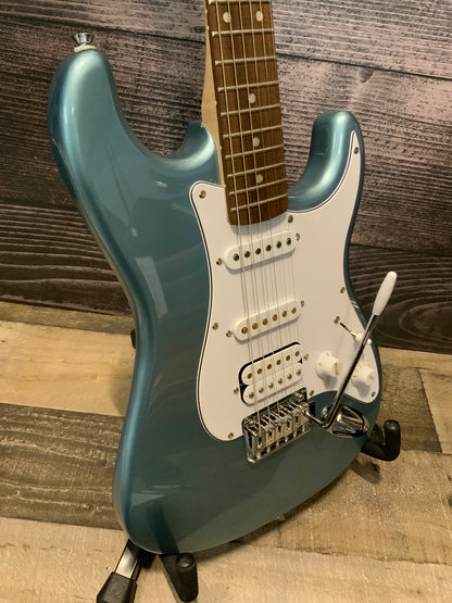 Squier Affinity Series Stratocaster Junior HSS - Ice Blue Metallic