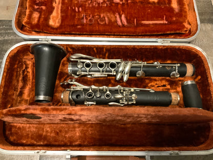 Vintage Selmer Bb Wood Clarinet (used, very good condition)