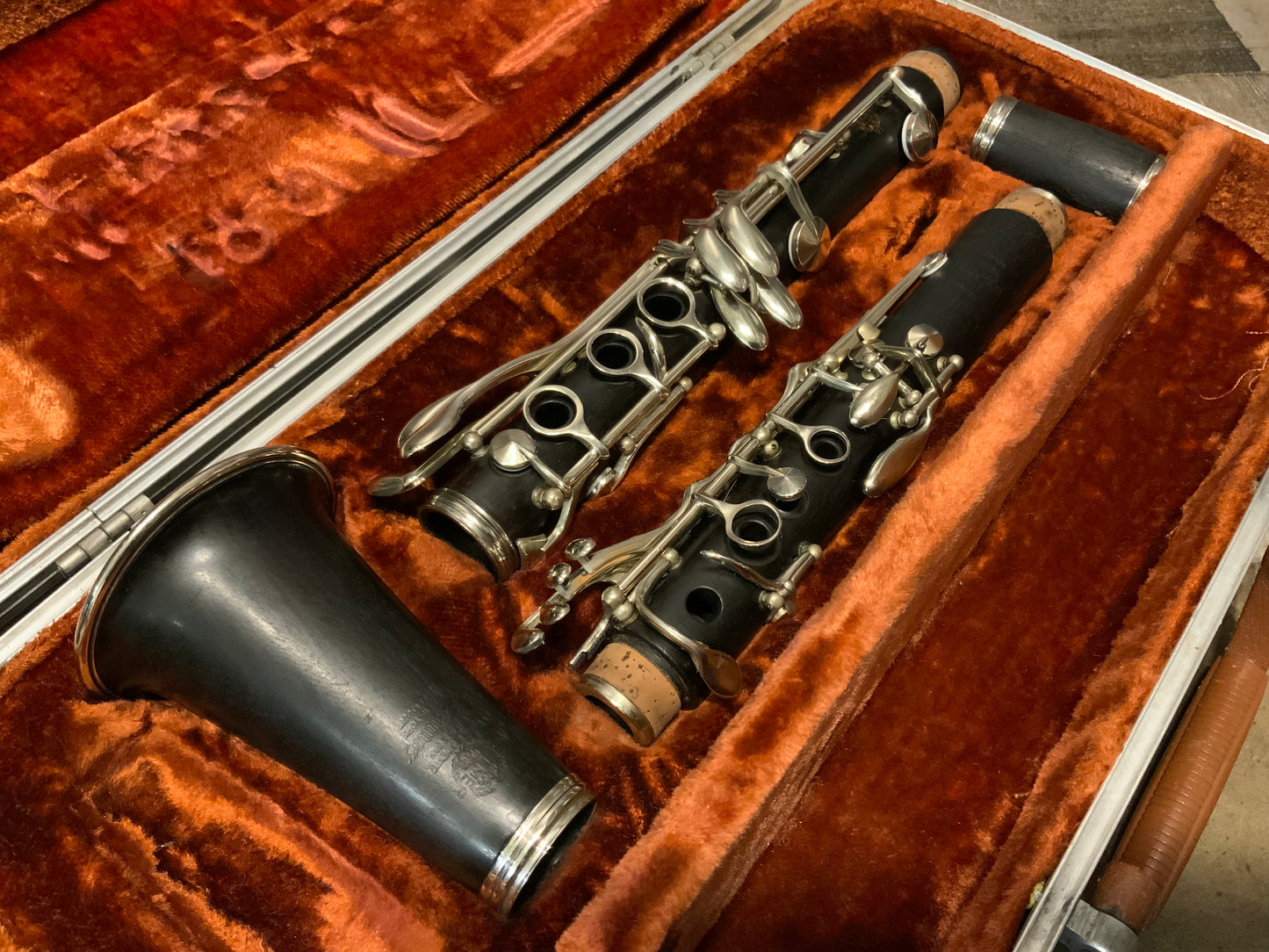 Vintage Selmer Bb Wood Clarinet (used, very good condition)