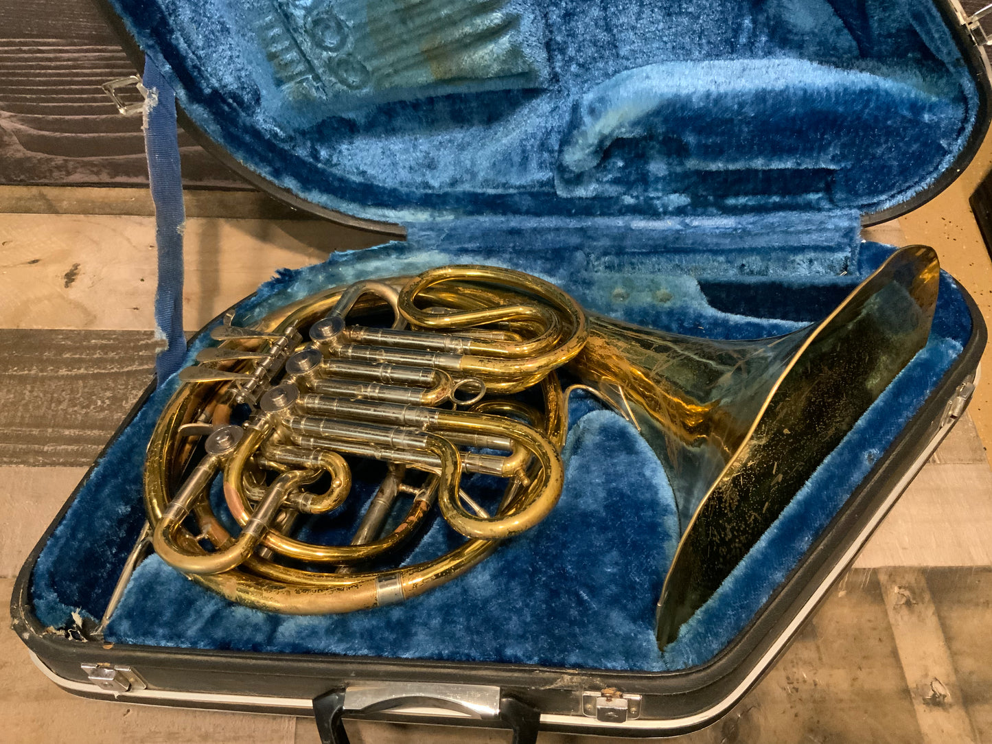 Holton H181 Farkas Double French Horn (used, fair condition)
