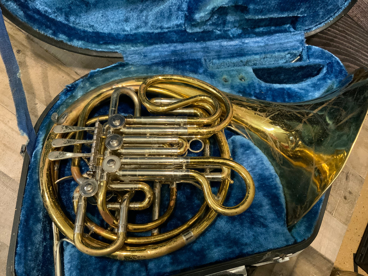 Holton H181 Farkas Double French Horn (used, fair condition)