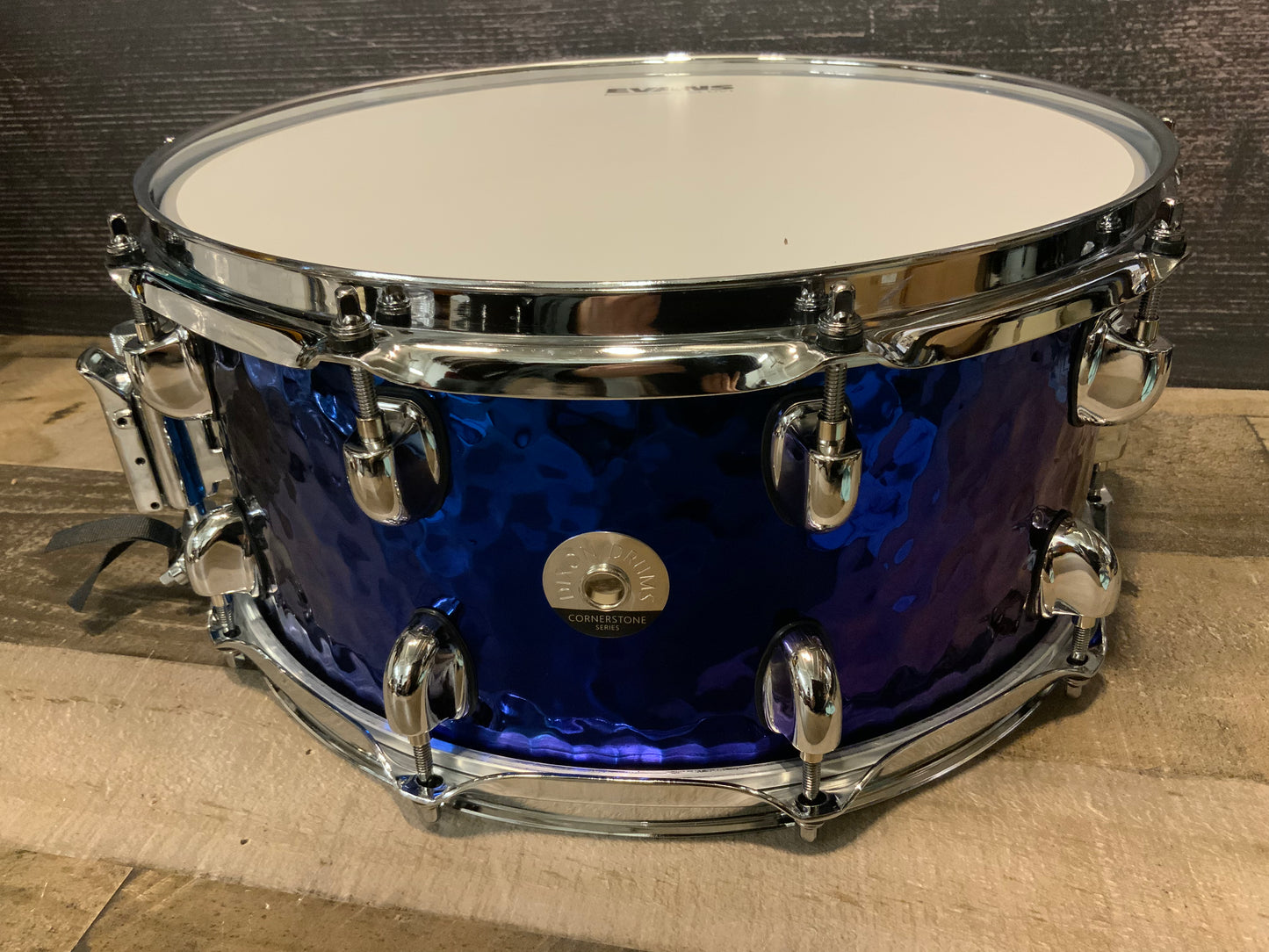Dixon Cornerstone SCST654BTS 6.5” x 14” Hammered Steel Snare Drum - Blue Titanium