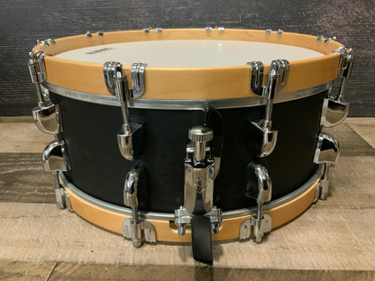 Dixon PDSCL554SBM Classic Satin Black Maple 5.5” x 14” Snare Drum