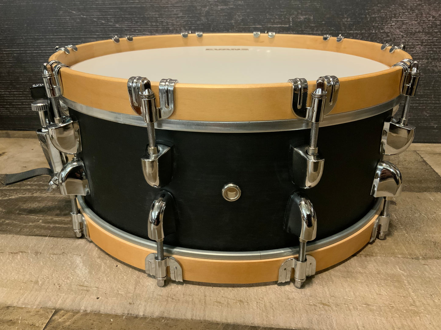 Dixon PDSCL554SBM Classic Satin Black Maple 5.5” x 14” Snare Drum