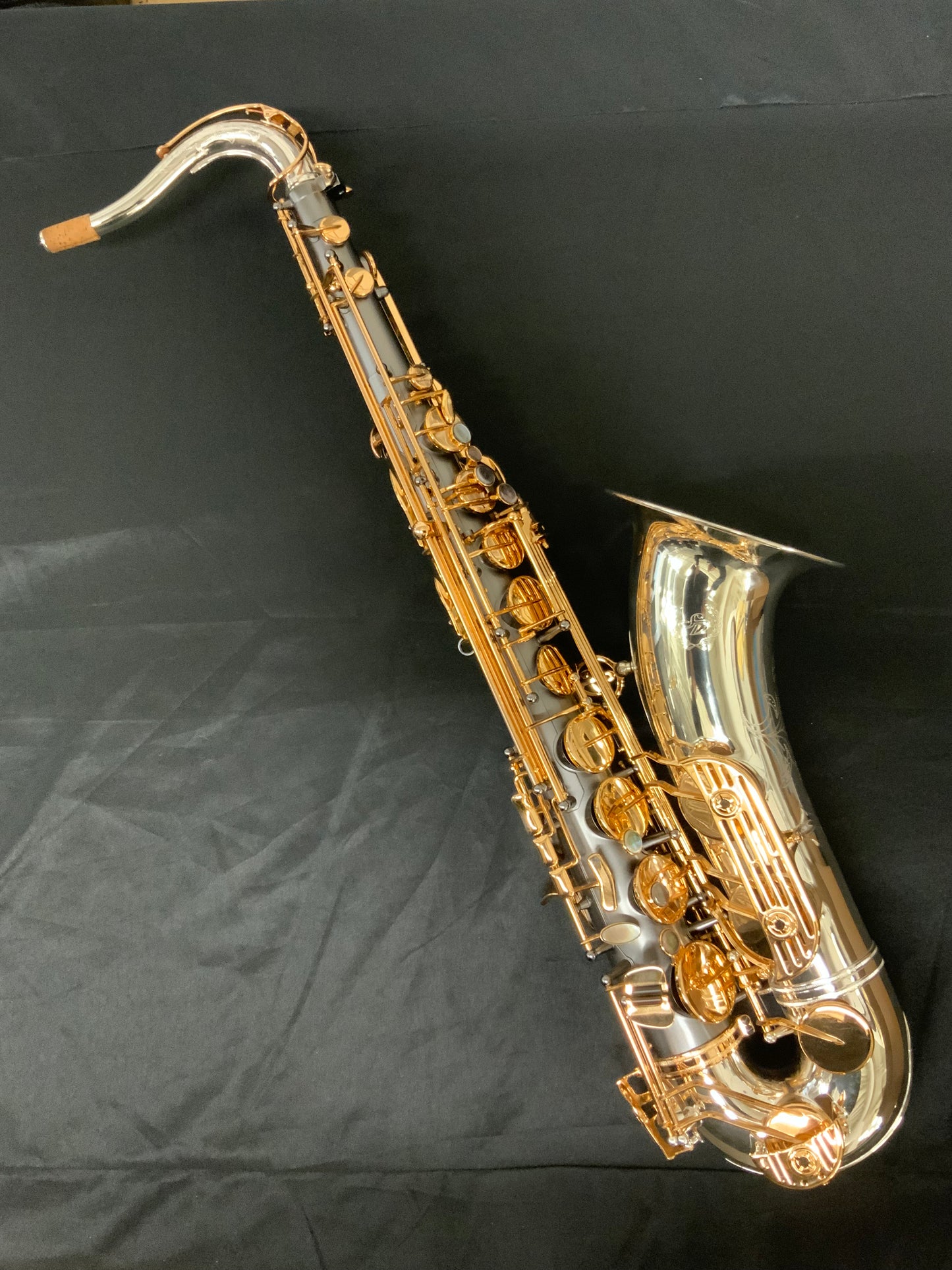 Dakota SDT-XG-606 Tenor Saxophone
