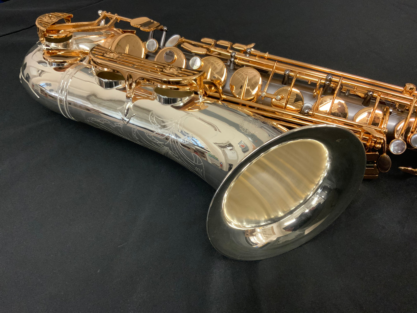 Dakota SDT-XG-606 Tenor Saxophone