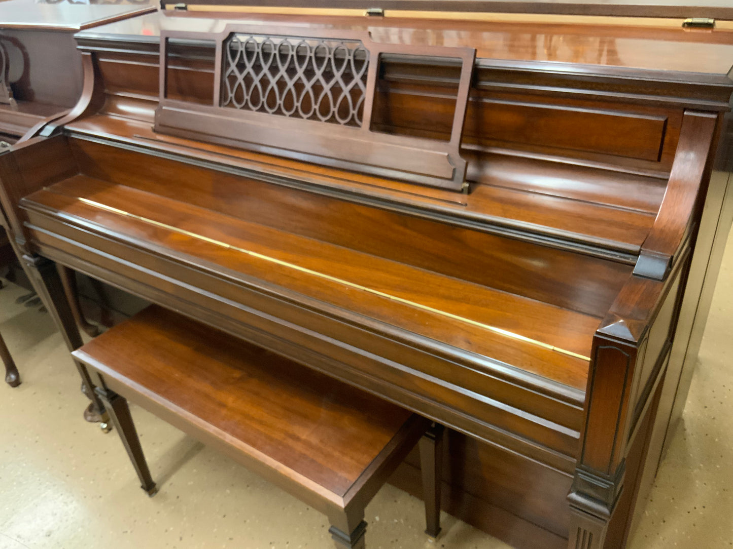 Yamaha M2GX Upright Piano - 1976