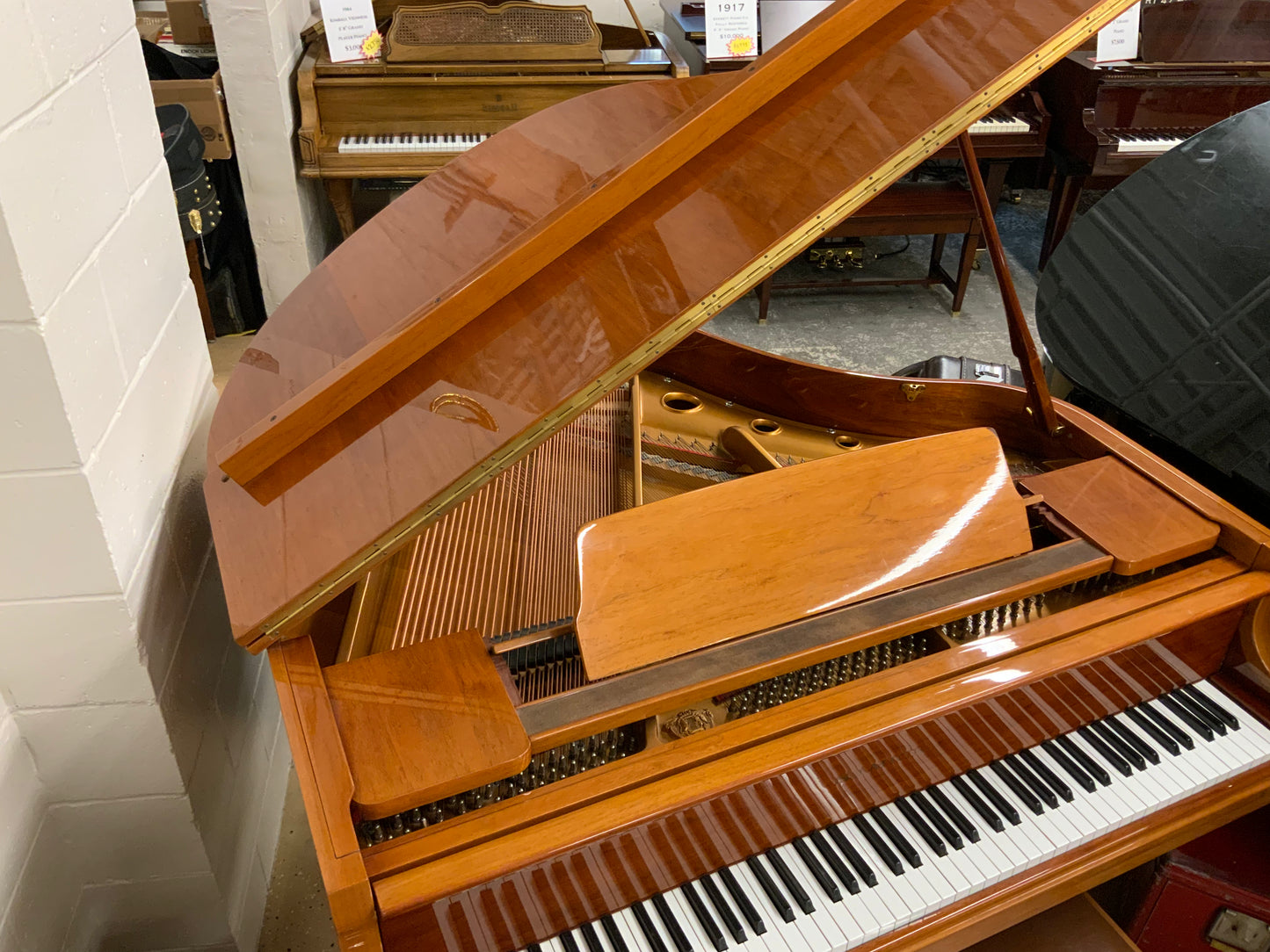 Samick SG-140A Baby Grand Piano