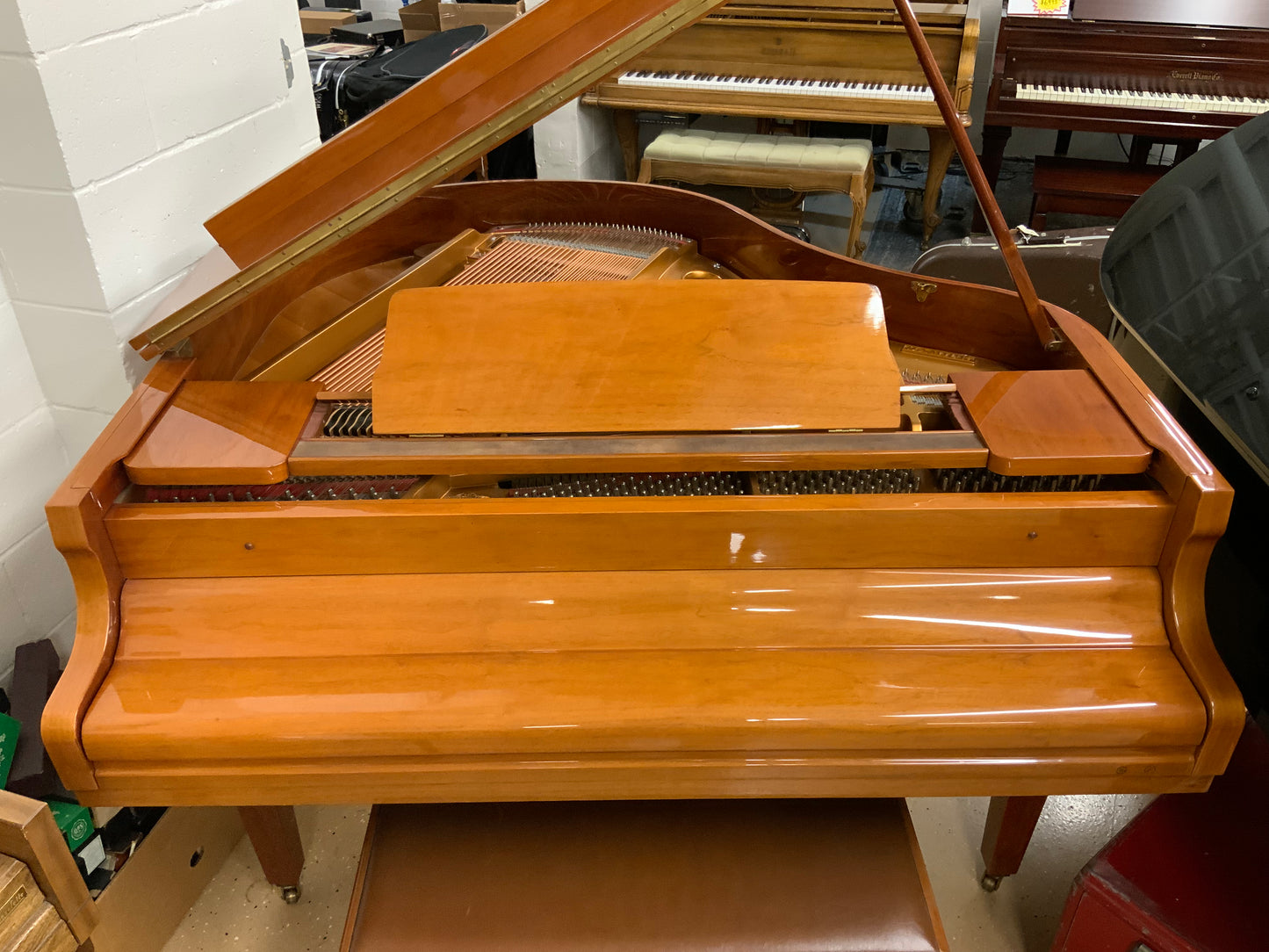 Samick SG-140A Baby Grand Piano